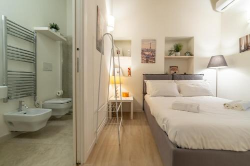 Central Garibaldi Apartment , Intrho