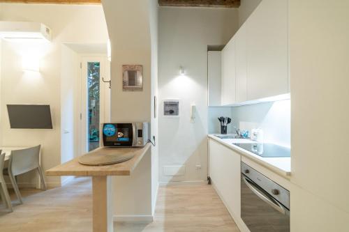 Central Garibaldi Apartment , Intrho