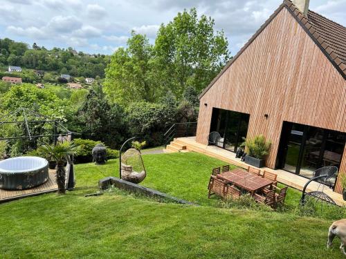 B&W Maison tout confort Honfleur