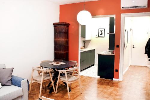 Bright and Cozy 1BDR Apartment-TOP location