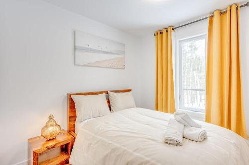 Ένα ή περισσότερα κρεβάτια σε δωμάτιο στο Chalet Amira - Nature Retreat - Hiking