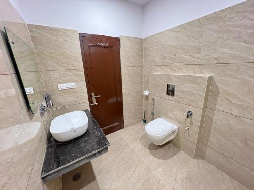 Gallery image of Hotel My Best Stay Patiala !! Parking ! Near Bus Stand ! Banquet ! Near Punjabi University ! Couple Friendly in Patiāla
