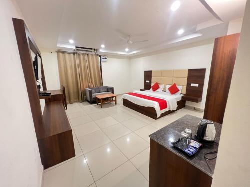Galería fotográfica de Hotel My Best Stay Patiala !! Parking ! Near Bus Stand ! Banquet ! Near Punjabi University ! Couple Friendly en Patiāla