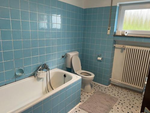 Ένα μπάνιο στο Zentrumsnahe helle Wohnung