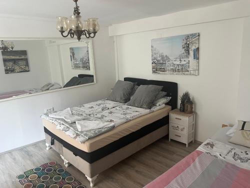 Postel nebo postele na pokoji v ubytování B&B Apartments Coli Apartman Dora Self check in