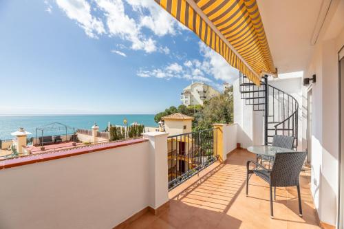 VB Carvajal Sea Views 2BR penthouse