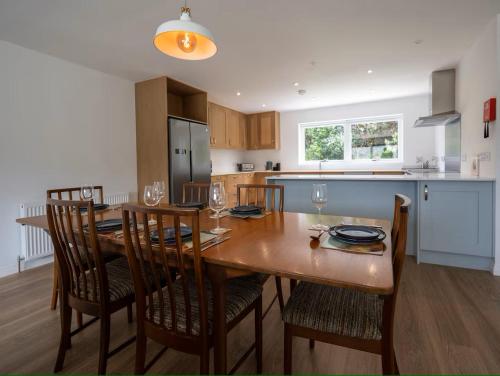 Kuchyň nebo kuchyňský kout v ubytování Heathercroft House-Modern 3 bedroom house with stunning views