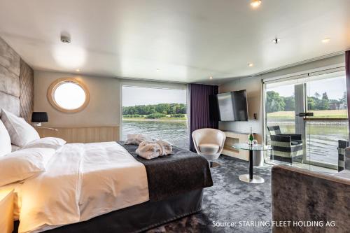 KD Hotelship Düsseldorf Messe Southにあるベッド
