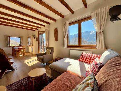 Chalet rénové à Samoëns - Calme et confort avec terrasse - FR-1-624-178