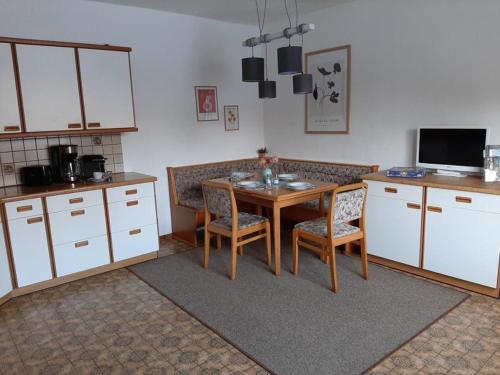 Η κουζίνα ή μικρή κουζίνα στο Ferienhaus Walkenstein