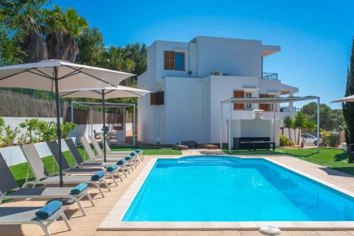 Gallery image of Villa Cap Martinet Talamanca in Talamanca