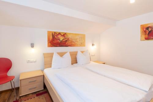 Sahin 6 by Alpenfeder