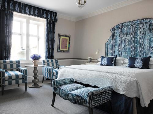 Una cama o camas en una habitación de Covent Garden Hotel, Firmdale Hotels