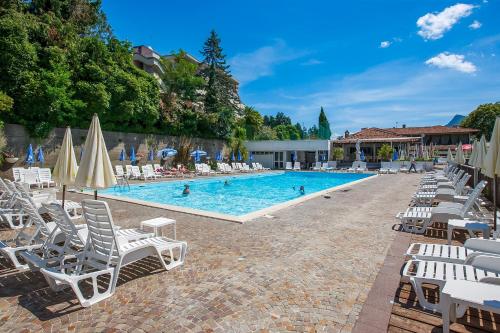 Bazén v ubytování Residenz La Selva Studio-Apartments nebo v jeho okolí