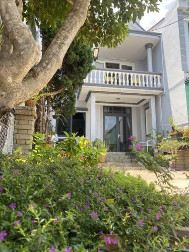 Κήπος έξω από το Sơn Đà Lạt homestay
