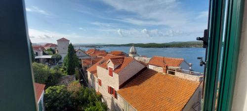 Torriano Holiday House