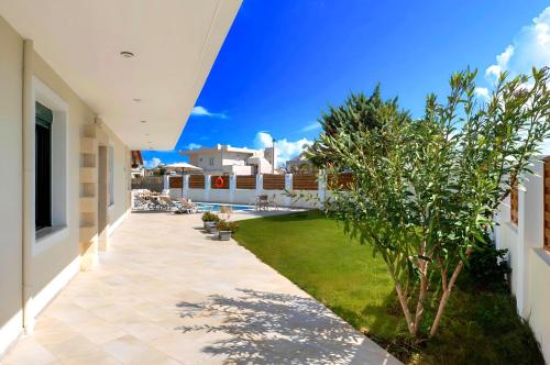 Eliomar Beachside Villa