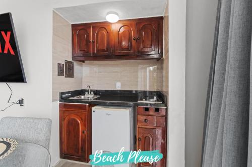 Dapur atau dapur kecil di Girasol Sur - Beachfront Suites on Playa Gemelas