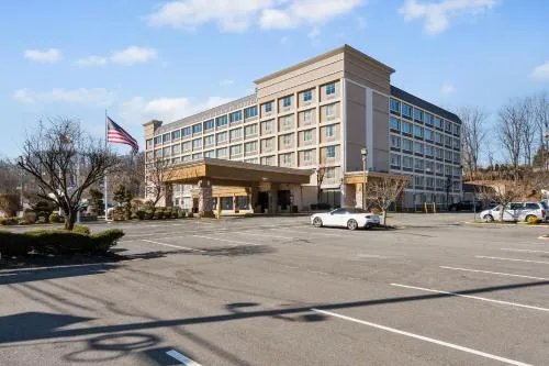 Executive Inn - Fort Lee in Greenburgh