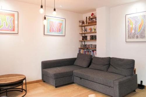 Photo de la galerie de l'établissement Spacious T4 with Wifi near Bercy, à Paris