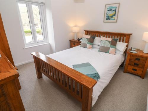 Postel nebo postele na pokoji v ubytování Anneth Lowen