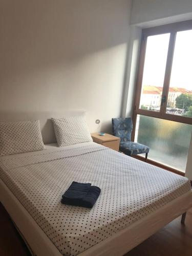 Central and Sunny Apartment - Navigli
