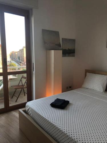 Central and Sunny Apartment - Navigli