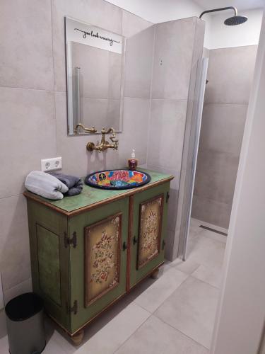 Koupelna v ubytování Holly-WOOD Allgäu Ferienwohnung