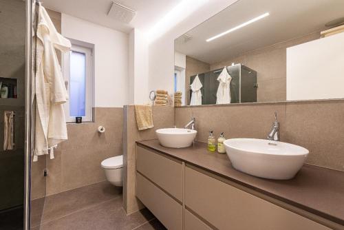 Heritage View Room Olia
