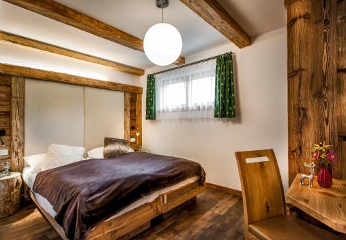 Gallery image of Alpine Mountain Chalet in San Vigilio Di Marebbe