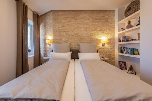 Heritage View Room Olia