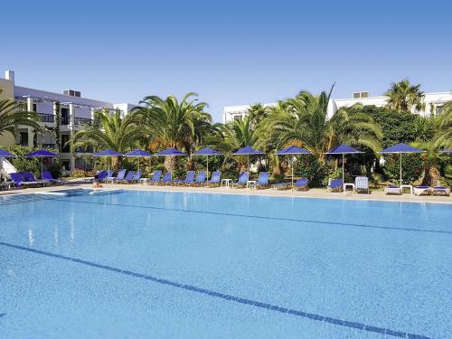 Πισίνα στο ή κοντά στο Tigaki Beach Hotel
