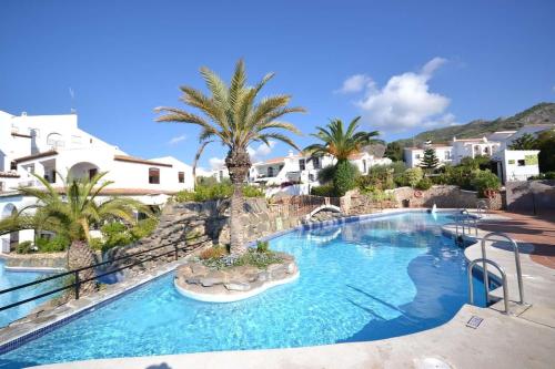 CAPISTRANO BREEZE - Luxury Coastal Apartment in Capistrano Village, Nerja
