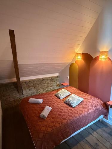 Postel nebo postele na pokoji v ubytování Ombre et Oust