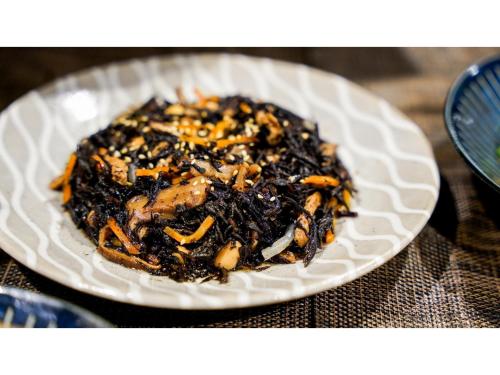 Makanan di atau berdekatan hotel