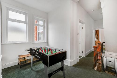Η αίθουσα παιχνιδιών του 3-Bed - Central - Free Parking - Garden