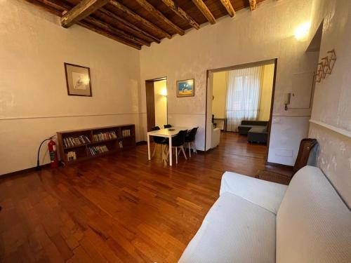 La Dolce Vita - Rione Campo Marzio the Beating Heart of Rome