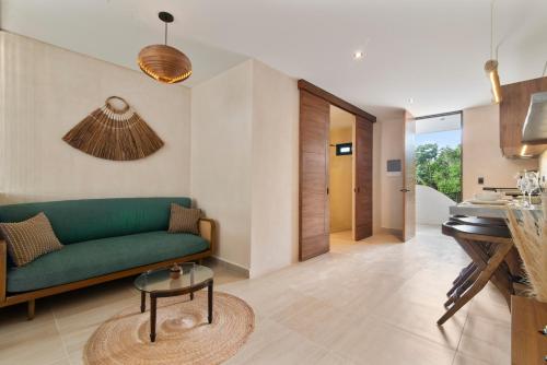 Χώρος καθιστικού στο Guest INN Home - Elements Suites