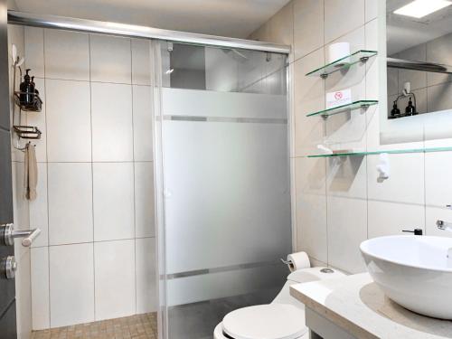 Ένα μπάνιο στο Suite vista al rio en el mejor lugar de Guayaquil Ecuador