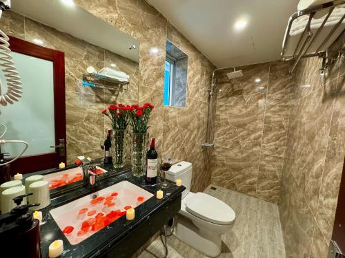 Koupelna v ubytování Hoàng Gia Hotel Nhân Hòa