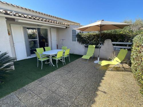 Villa climatisée proche plage avec piscine et parking - FR-1-723-175