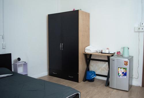 Η κουζίνα ή μικρή κουζίνα στο Alis Homestay