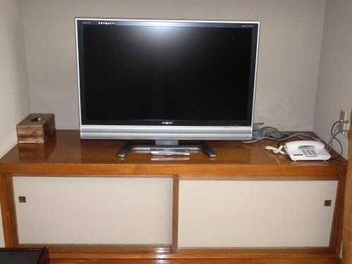 扇松園にあるテレビまたはエンターテインメントセンター