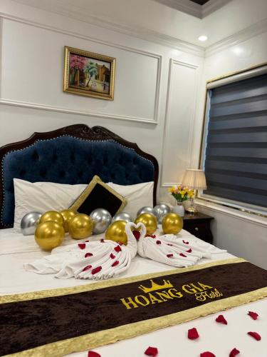 Ένα ή περισσότερα κρεβάτια σε δωμάτιο στο Hoàng Gia Hotel Nhân Hòa