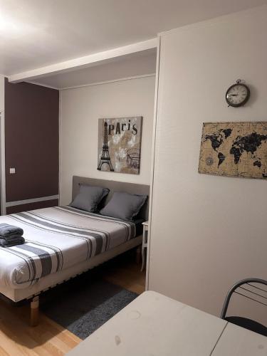 Photo de la galerie de l'établissement Le Faubourg I Parking I Proche gare Orléans, à Orléans