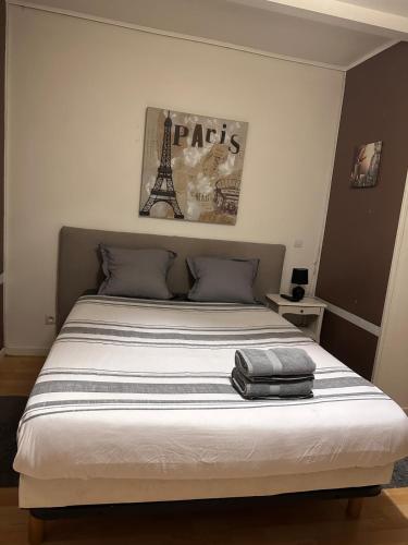 Photo de la galerie de l'établissement Le Faubourg I Parking I Proche gare Orléans, à Orléans