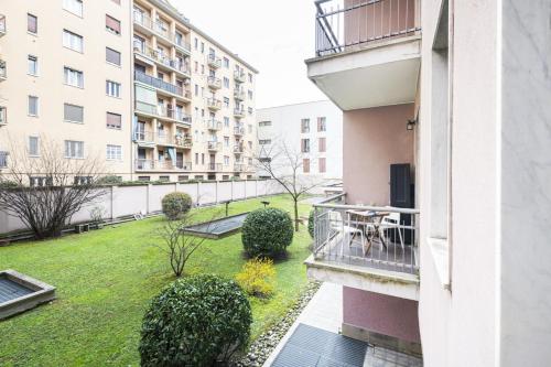 Easylife - Milano - Teodorico 21D - City Life