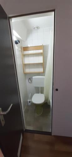 2-Rent Group Hostel Apartments EVE74にあるバスルーム
