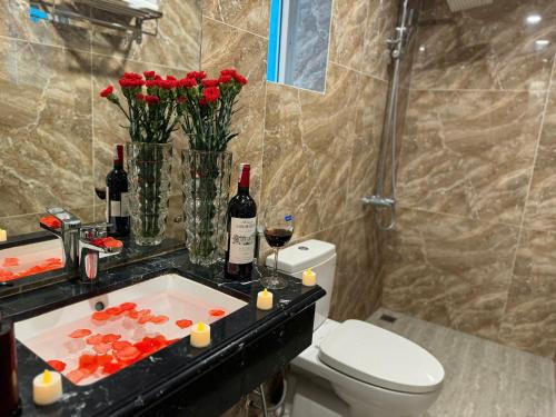 Ένα μπάνιο στο Hoàng Gia Hotel Nhân Hòa