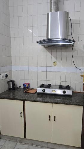 Η κουζίνα ή μικρή κουζίνα στο Urban Haven Private Suite Floor CR Park GK2